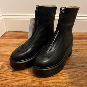 Unworn Rison Front Zip Leather Boot